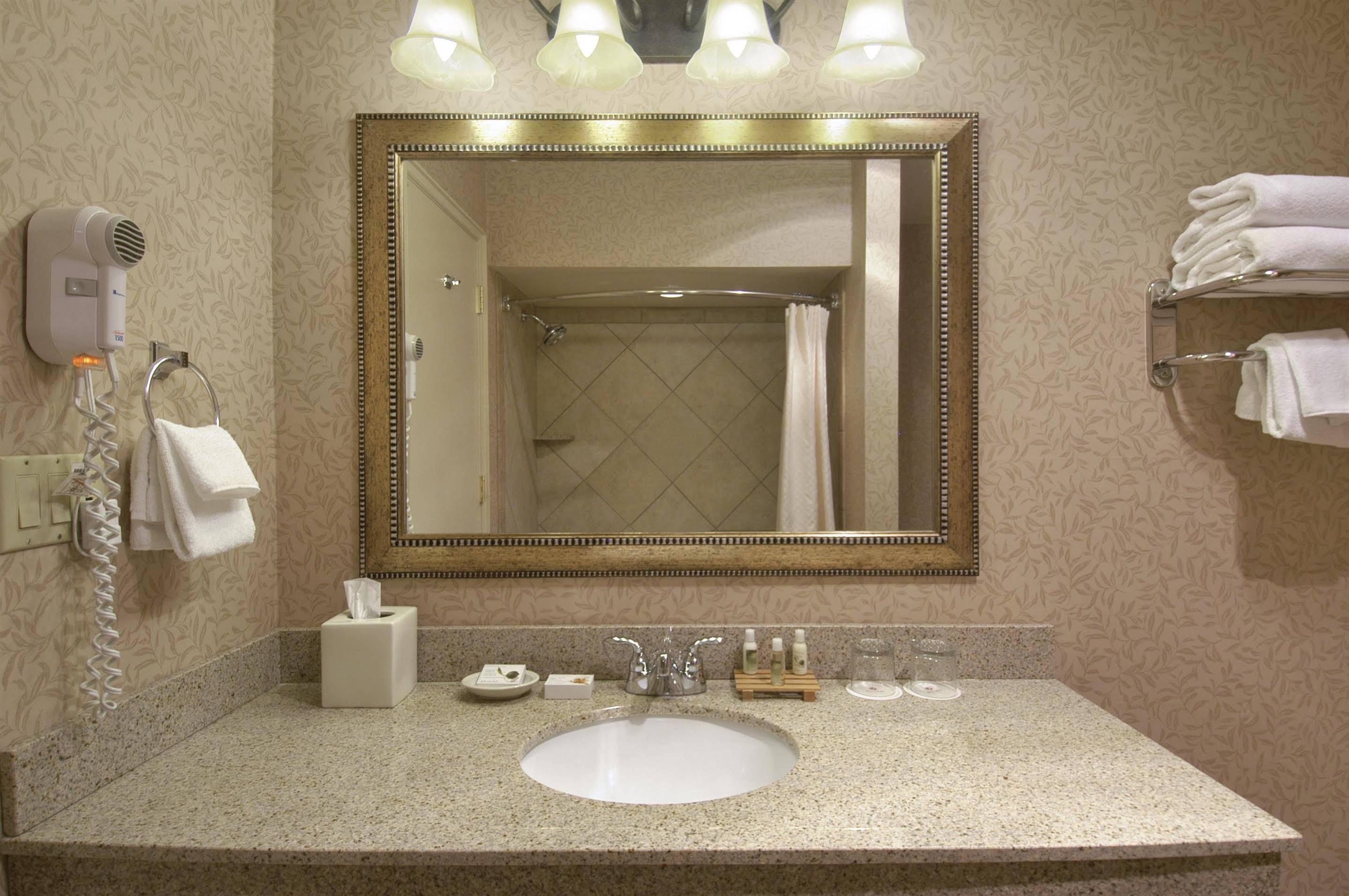 Red Lion Hotel Кус-Бей Екстер'єр фото