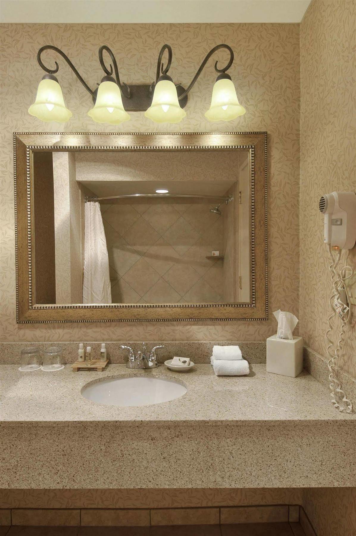Red Lion Hotel Кус-Бей Екстер'єр фото